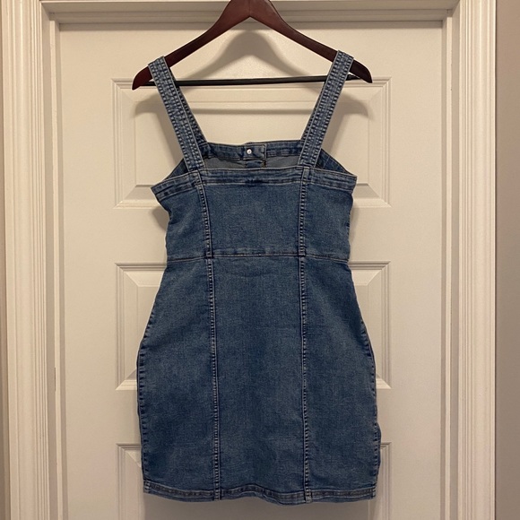 H & M Divided Denim Dress - Picture 2 of 3